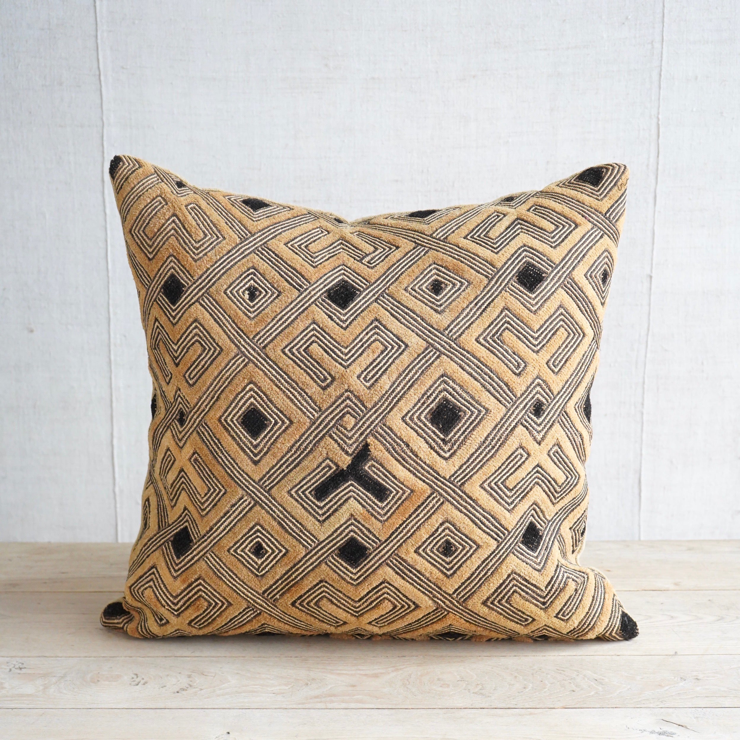 Handmade Kuba Cushion