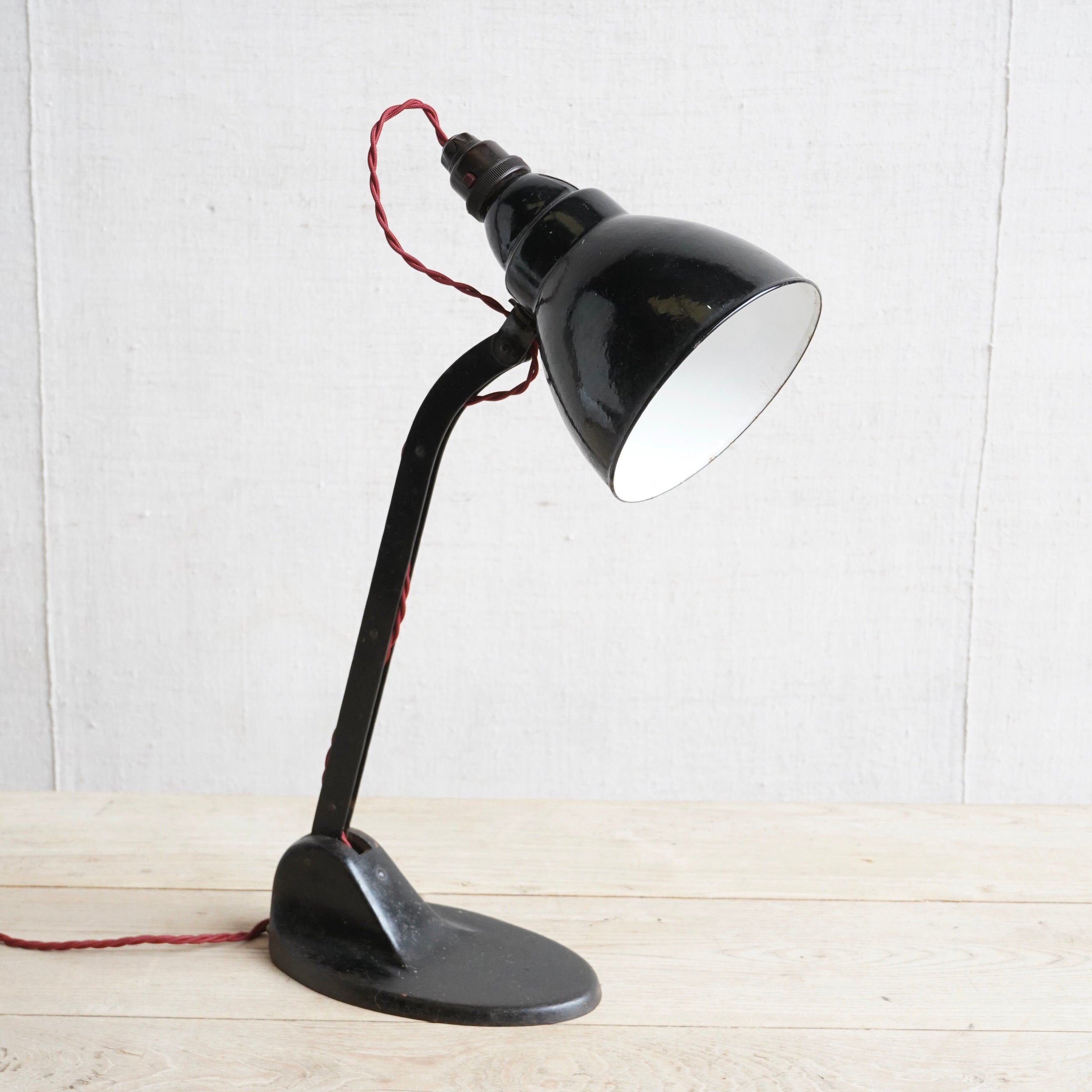 Mid Century Viktoria Lamp