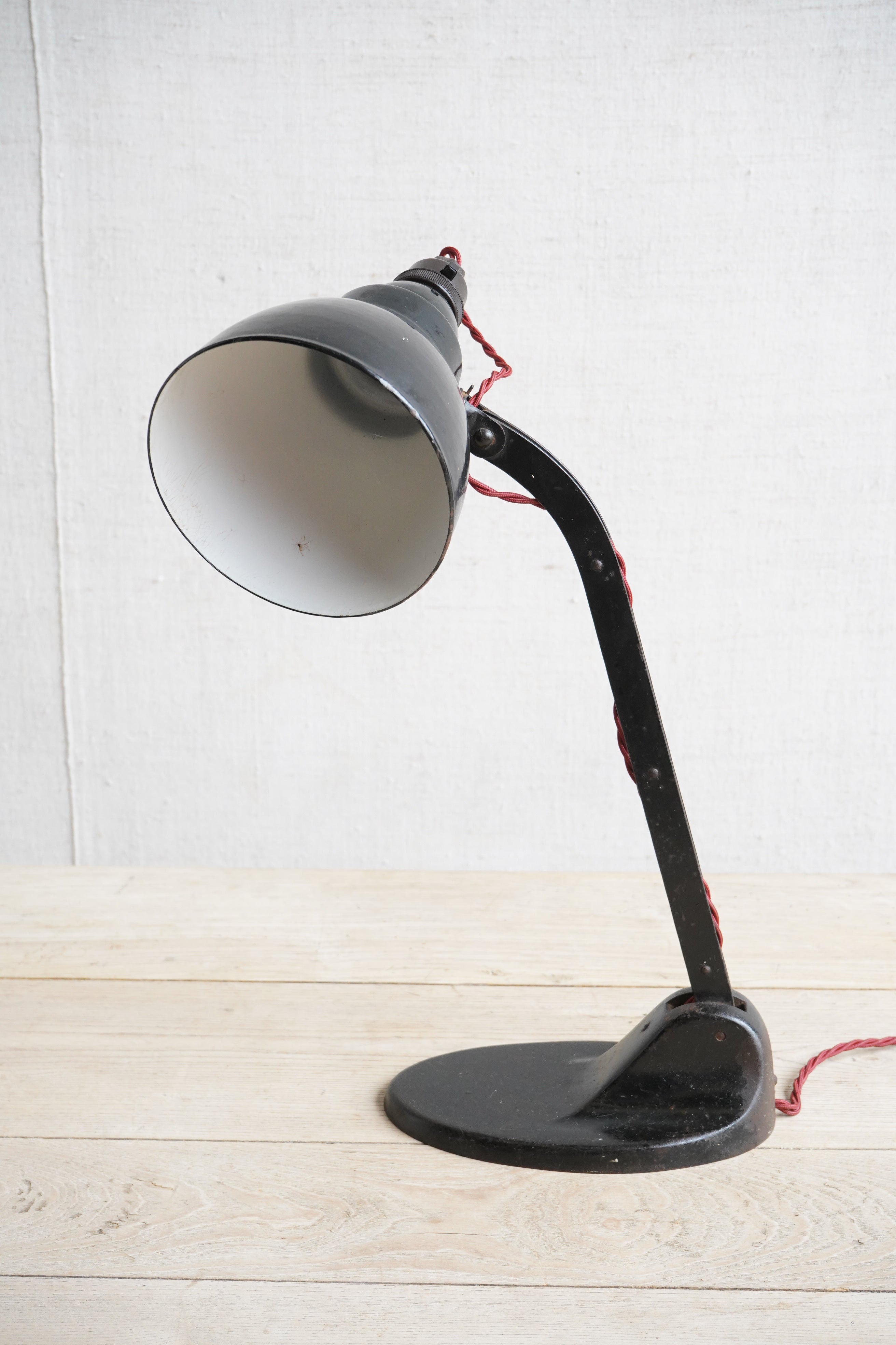 Mid Century Viktoria Lamp