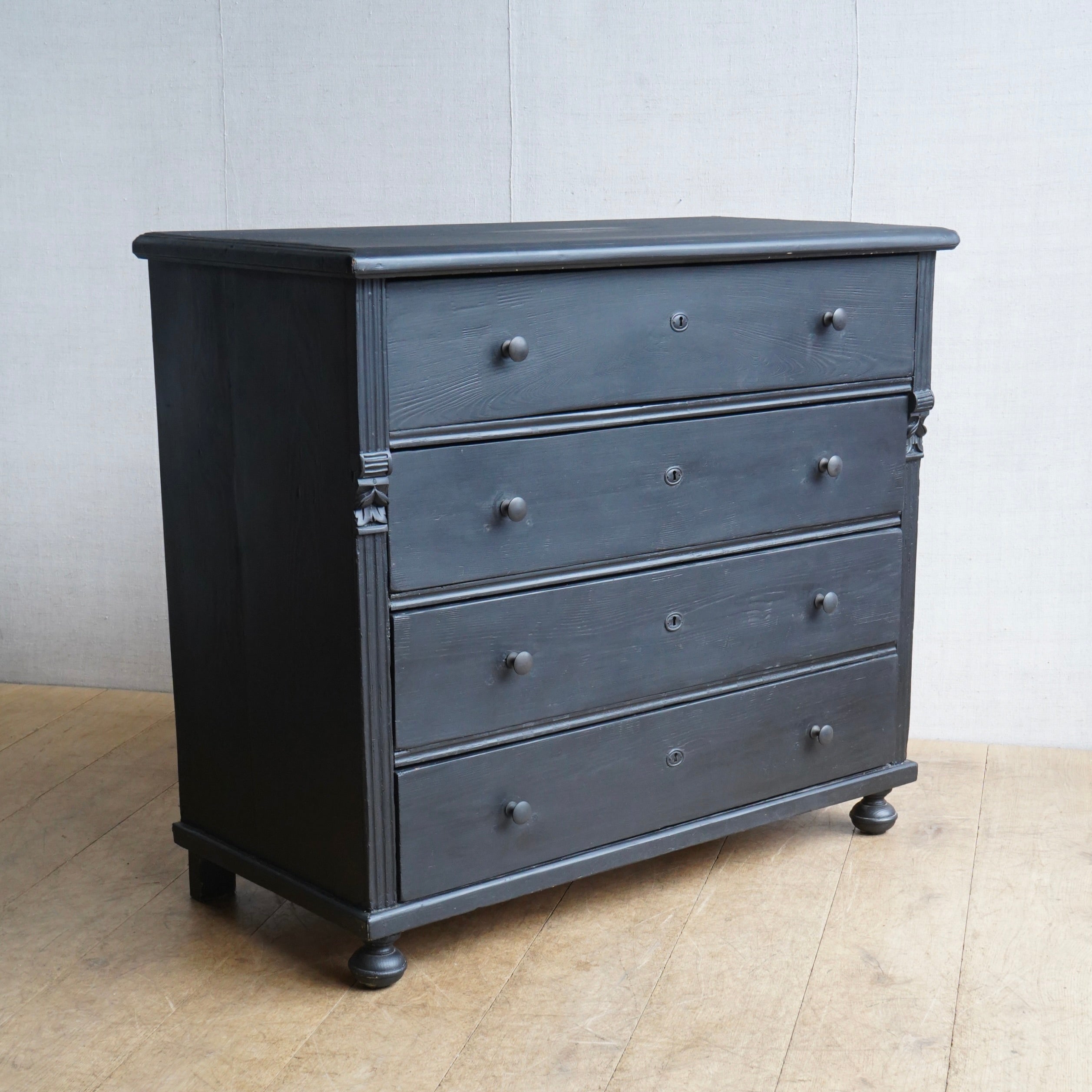 Black Hungarian Commode