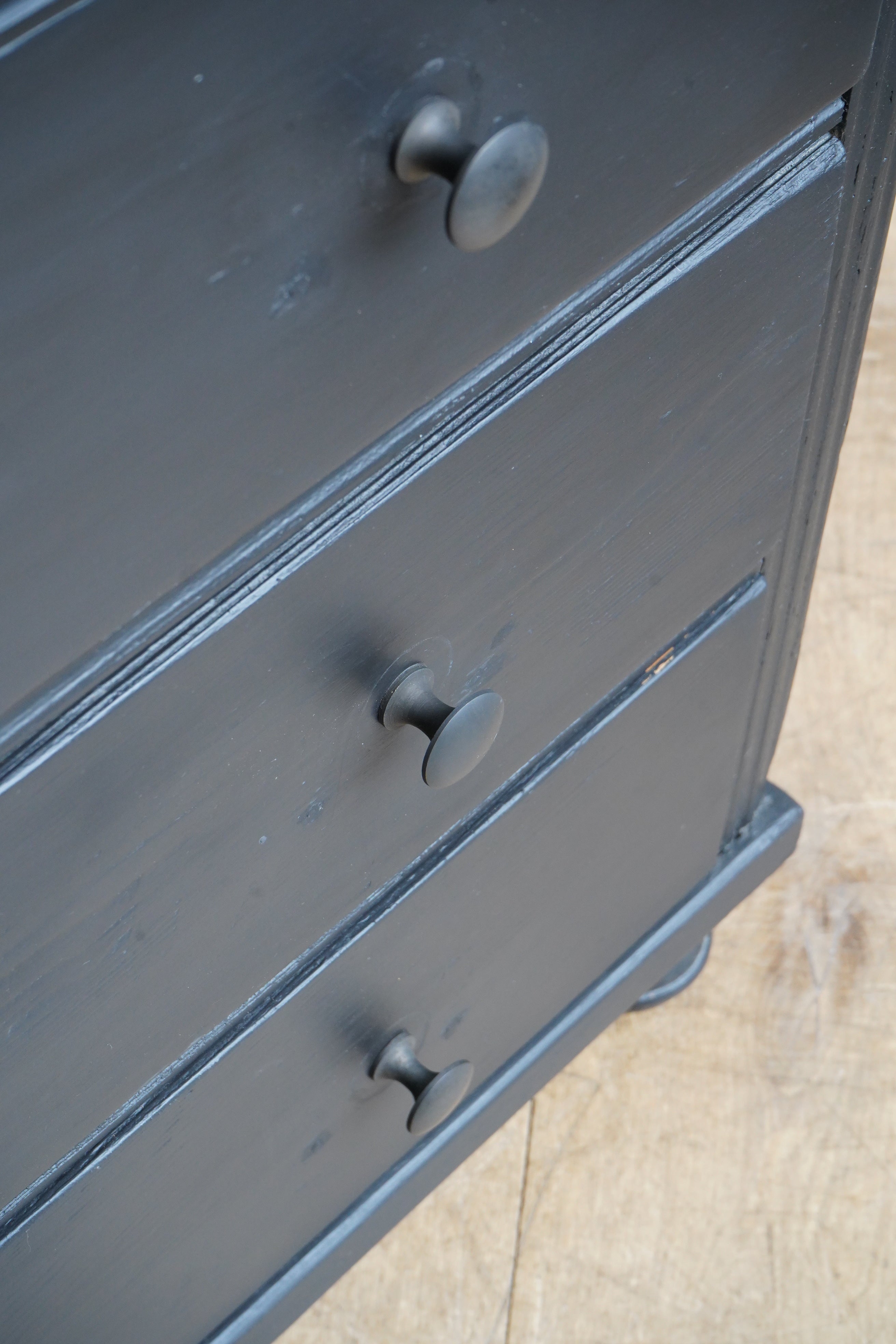 Black Hungarian Commode