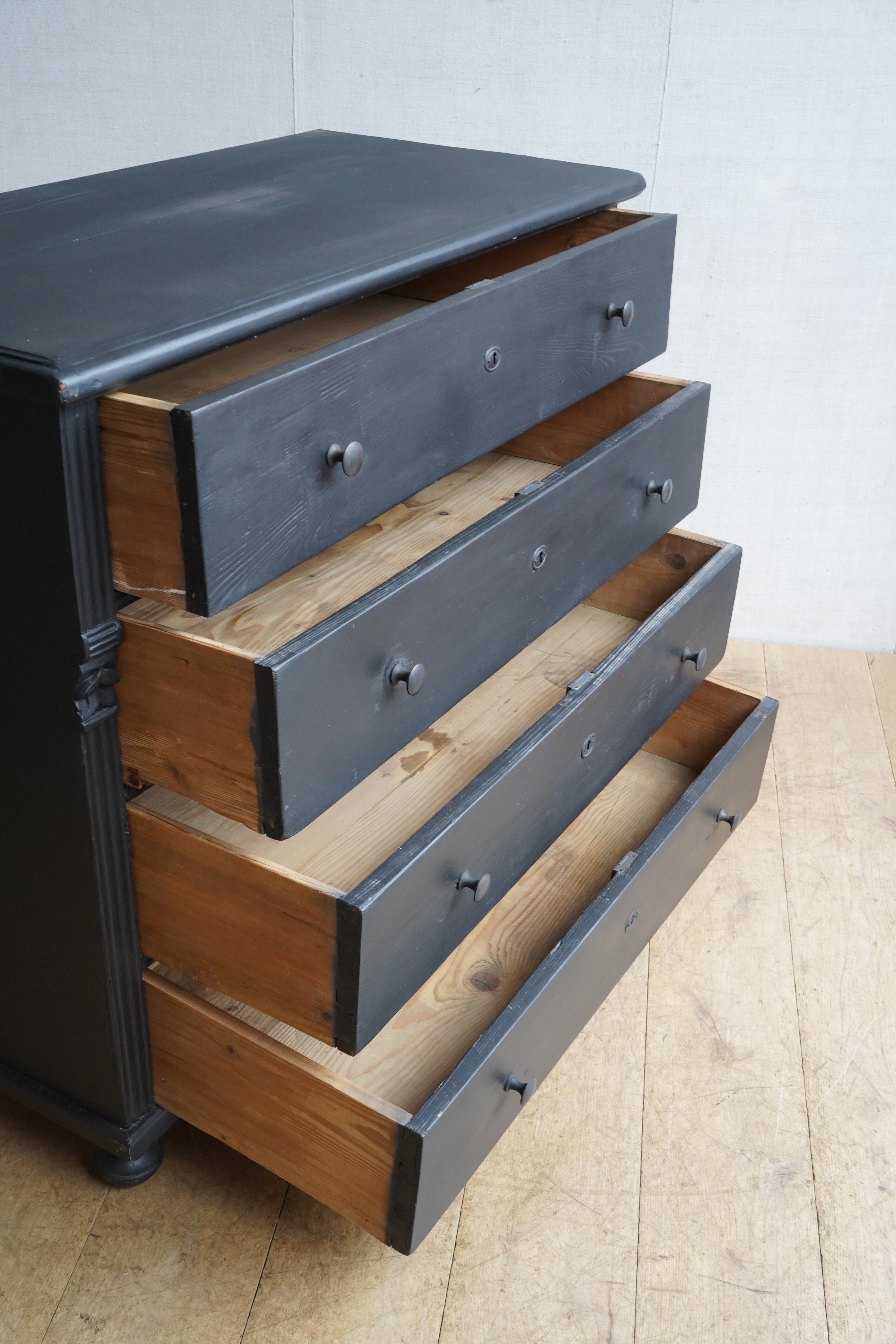 Black Hungarian Commode