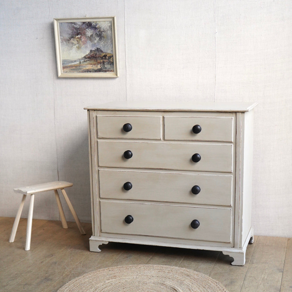 Reeded Chest of Drawers