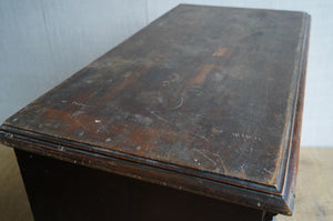 European Black Commode