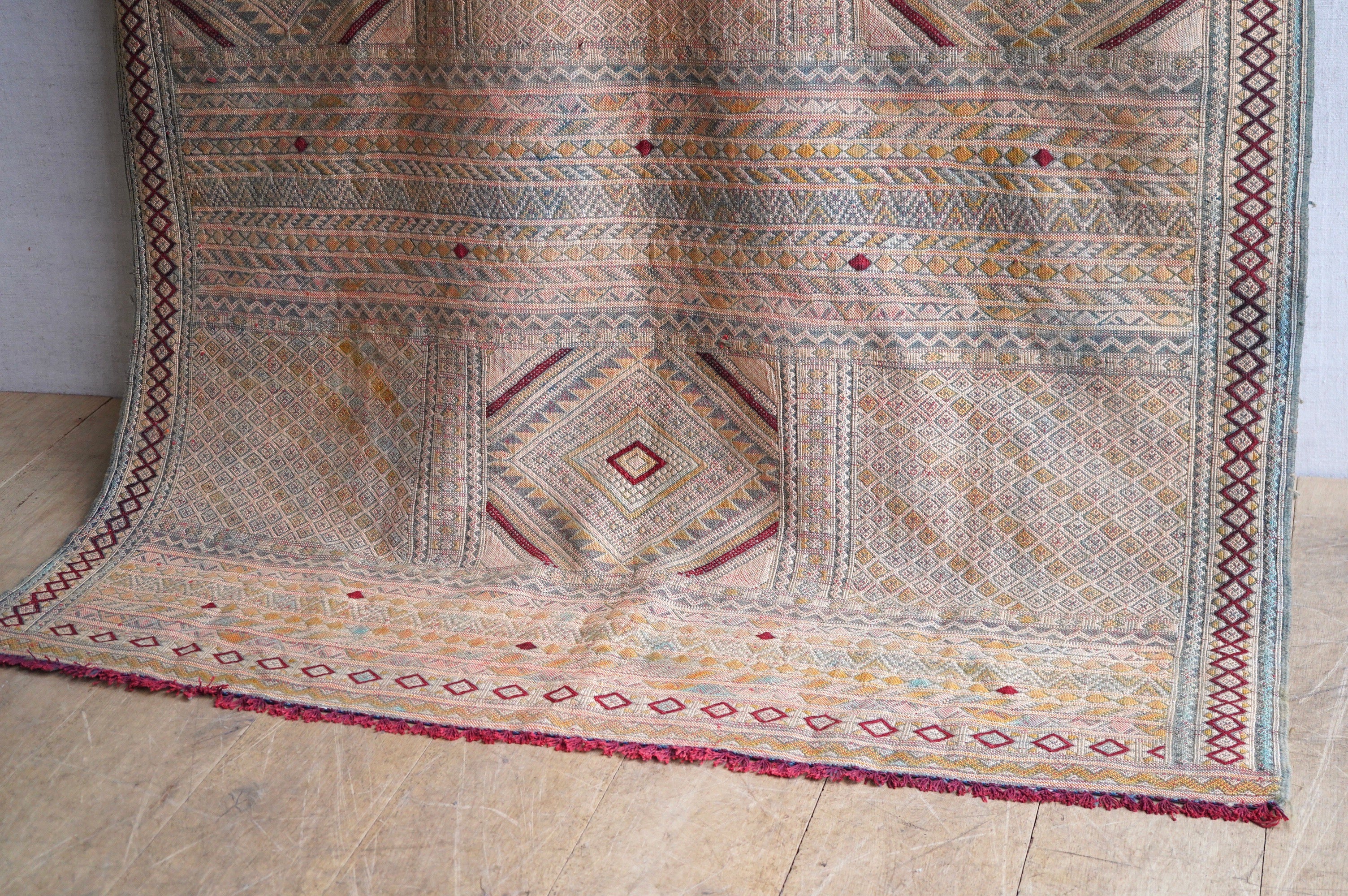 Large Moroccan Sumak